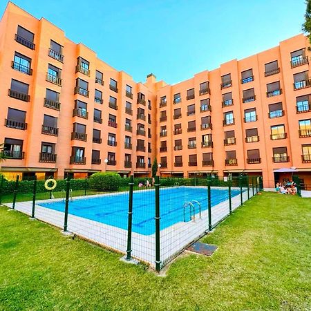 Airport Madrid Plenilunio Suites Green By Bebalmy Exterior foto